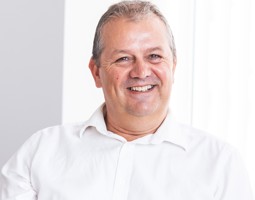 Simon Savident